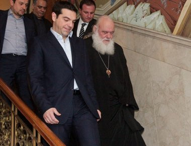 Κυβέρνηση για ν/σ αλλαγής φύλου: «Σεβαστές οι απόψεις και θέσεις της Εκκλησίας»